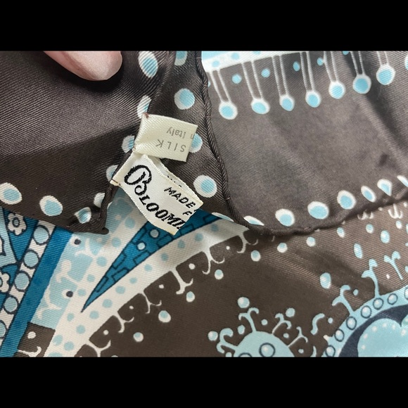 Vintage Silk Paisley Bloomingdales Scarf - Picture 3 of 4